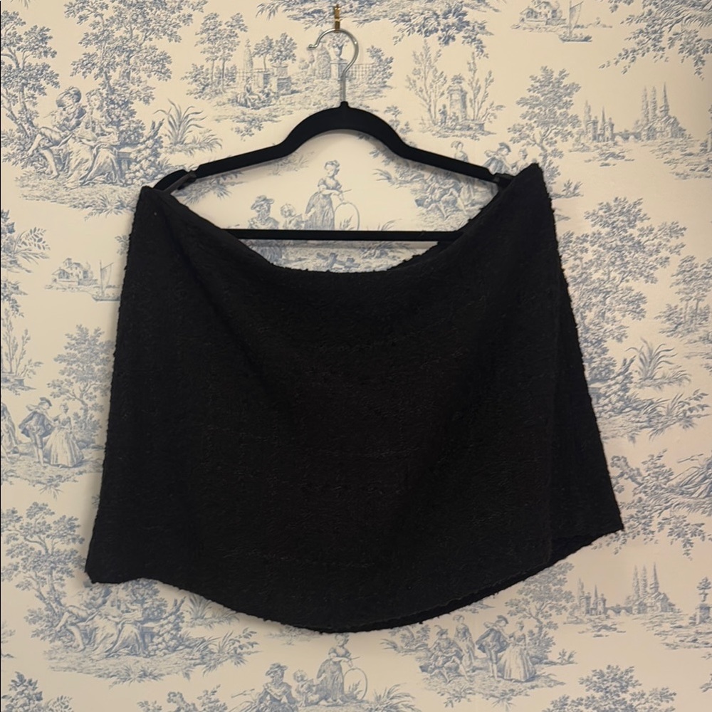 Elegant Black Tweed Skort